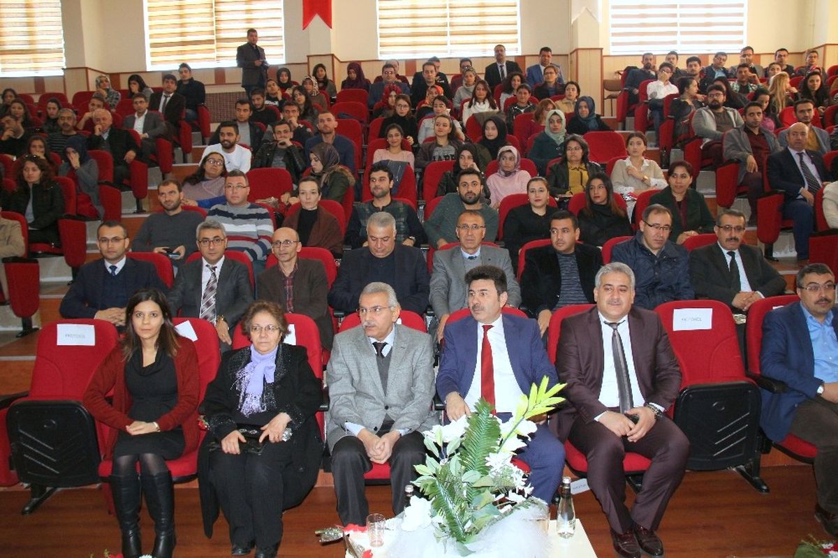 7 Aralık Üniversitesinde 24 Kasım Öğretmenler Günü Kutlandı