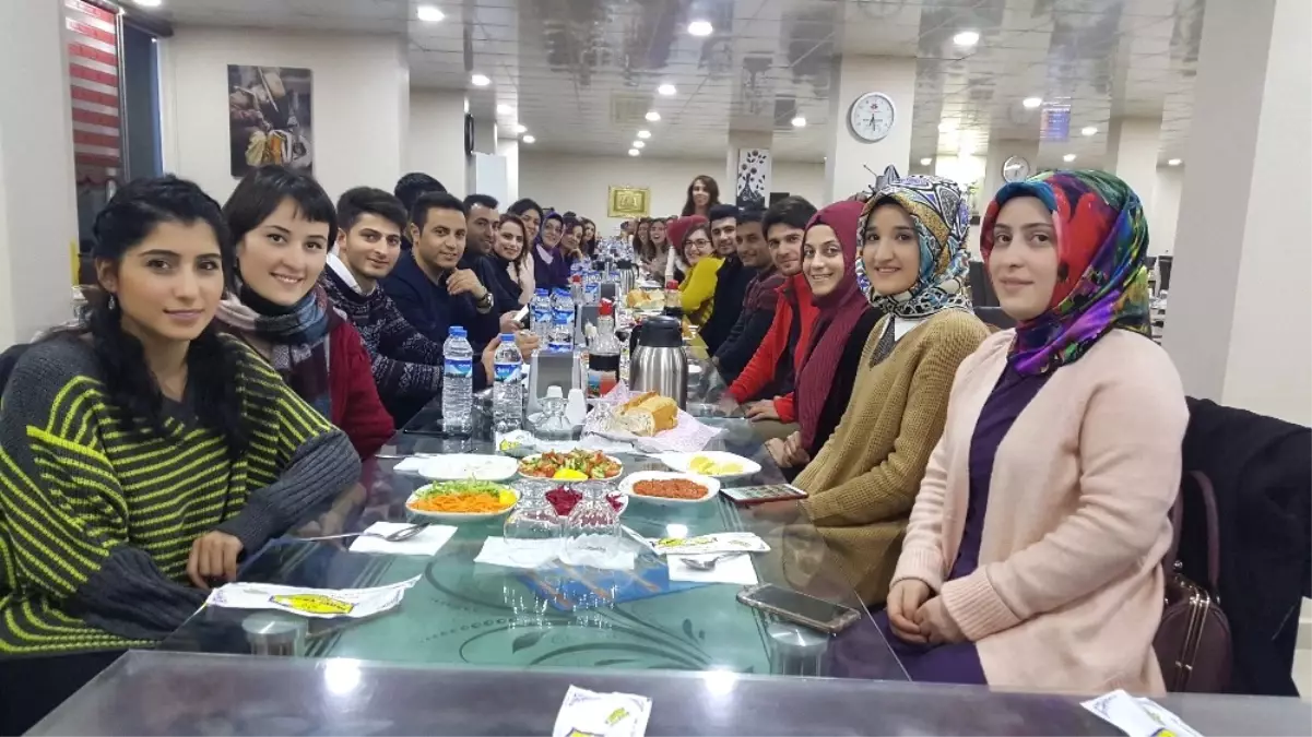 Bulanık'ta Öğretmenler Günü Etkinliği