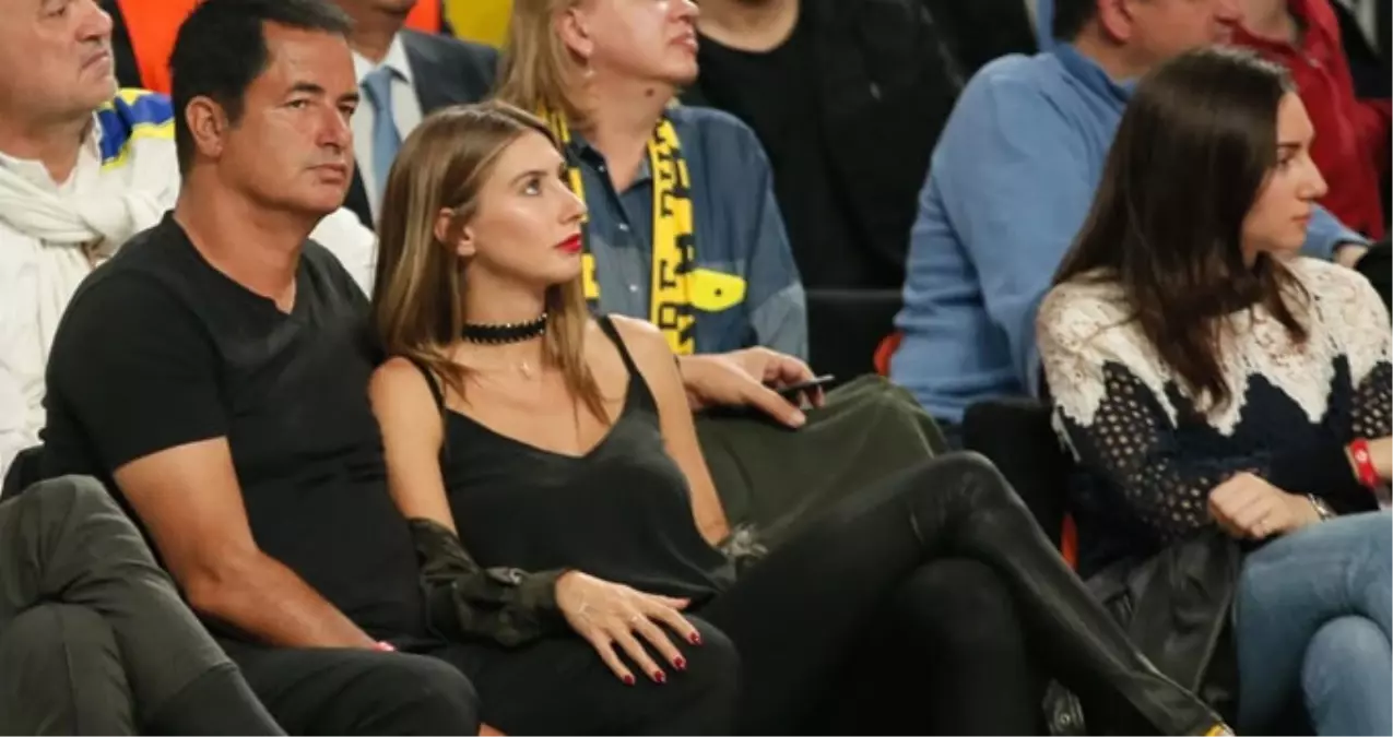 Şeyma Subaşı, Eşi Acun Ilıcalı'ya Sosyal Medyadan Sitem Etti: Keşke Bana da Baksaydın