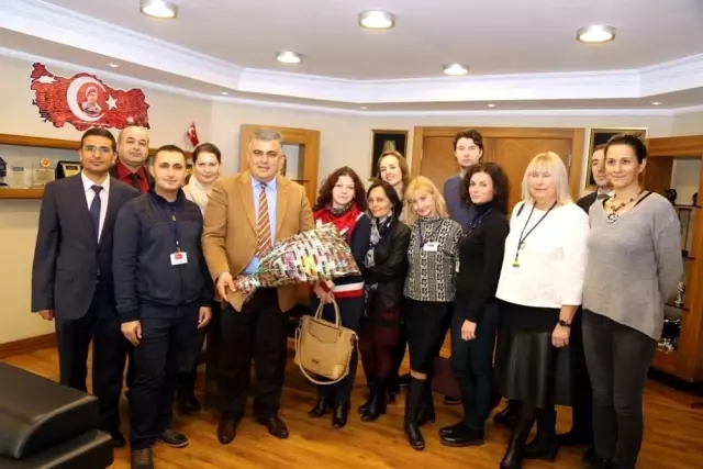 Yabancı Öğretmenler Başkan Özgüven'e Ziyaret