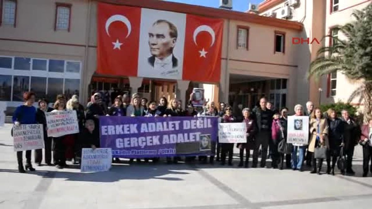 İzmir Işık İkizoğlu'nun Öldürülmesi Davasına Başlandı