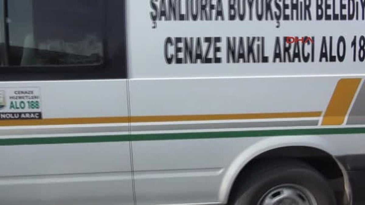 Şanlıurfa'da Askerlerin Otomobili Bariyerlere Çarptı 1 Ölü, 5 Yaralı