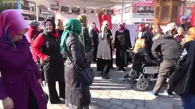 'Şiddete Karşı Sevginin El İzi' Etkinliği 'Şiddete Karşı Sevginin El İzi' Etkinliği