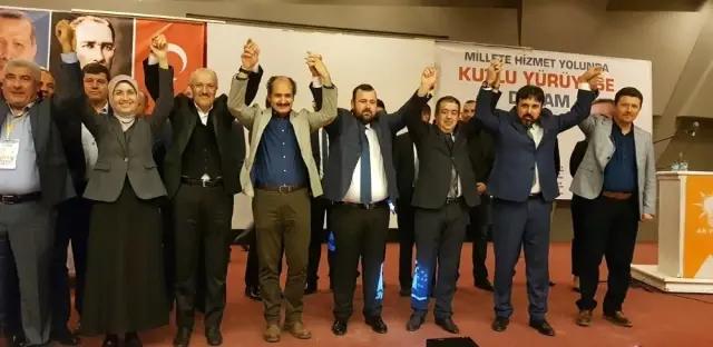 AK Parti Ayvalık İlçe Kongresi'nde Başkanlığa Hasan Kıtay Seçildi AK Parti Ayvalık İlçe Kongresi'nde Başkanlığa Hasan Kıtay Seçildi