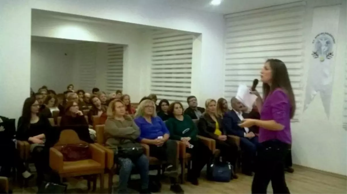 Aydın'da 'Toplumda Cinsiyet Eşitsizliği' Konferansı