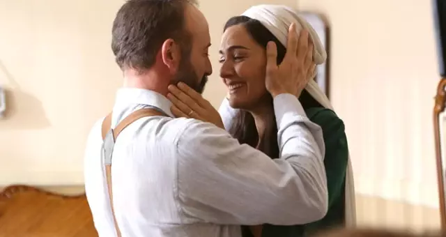 Bergüzar Korel, İkinci Çocuk İçin Yapımcıdan Sahnelerinin Azaltılmasını İstemiş Bergüzar Korel, İkinci Çocuk İçin Yapımcıdan Sahnelerinin Azaltılmasını İstemiş