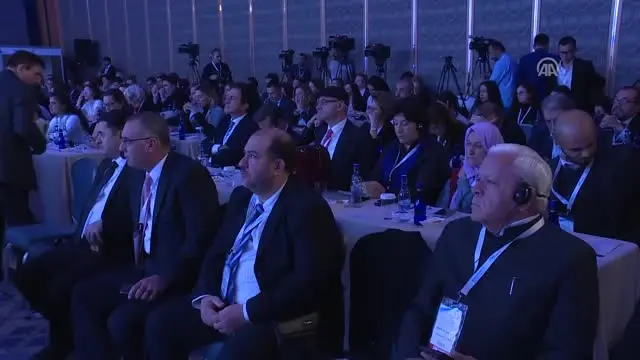 Bakan Kaya: 'Ölümle Pençeleşen İnsanlara Kapılarımızı Açtık' Bakan Kaya: 'Ölümle Pençeleşen İnsanlara Kapılarımızı Açtık'