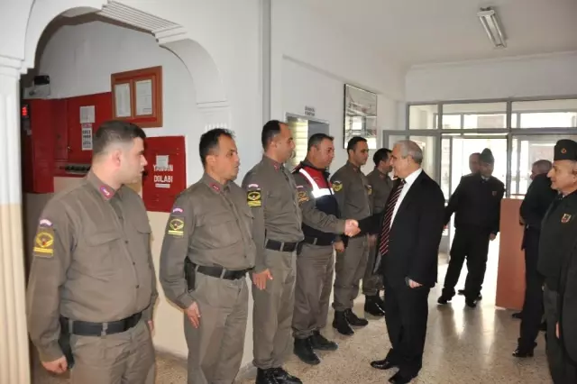 Vali Güvençer'den Kurum ve Kuruluşlarla İnceleme Vali Güvençer'den Kurum ve Kuruluşlarla İnceleme