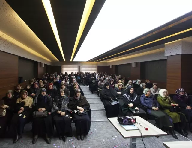 Bayburt Aile Yaşam Merkezi'nde Mevlid Kandili Programı Düzenlendi