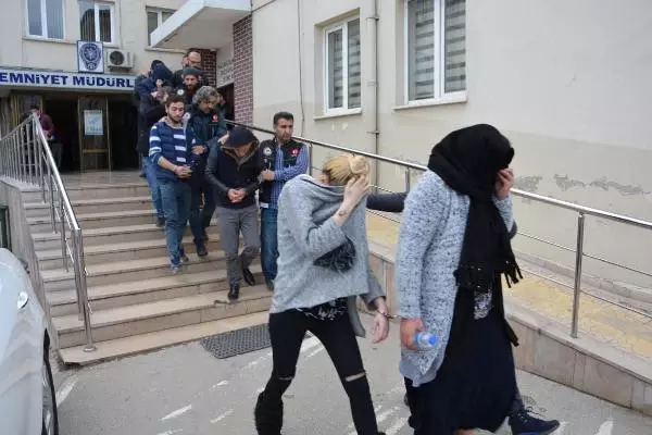Bursada IŞİD operasyonu: 12 kişi yakalandı 38