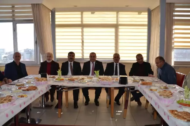 Muş'ta Cumhurbaşkanı Erdoğan Hazırlığı Muş'ta Cumhurbaşkanı Erdoğan Hazırlığı