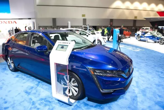 110. La Auto Show Kapılarını Açtı