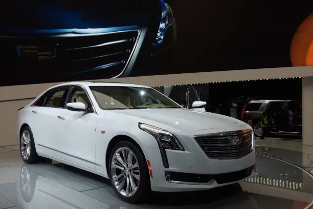 110. La Auto Show Kapılarını Açtı