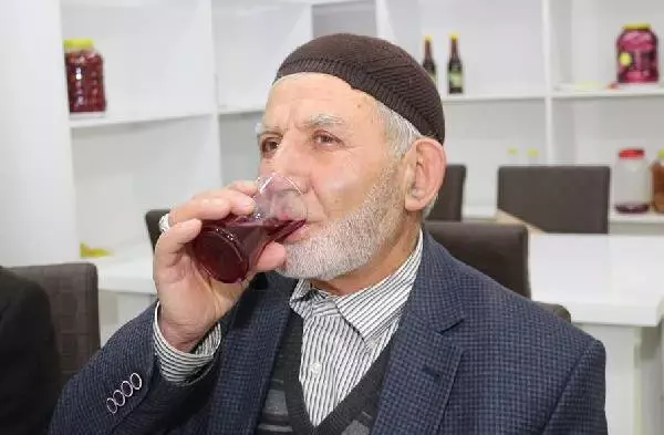 Dr. Ekinci: Sağlık İçin Turşu Suyu İçin Dr. Ekinci: Sağlık İçin Turşu Suyu İçin