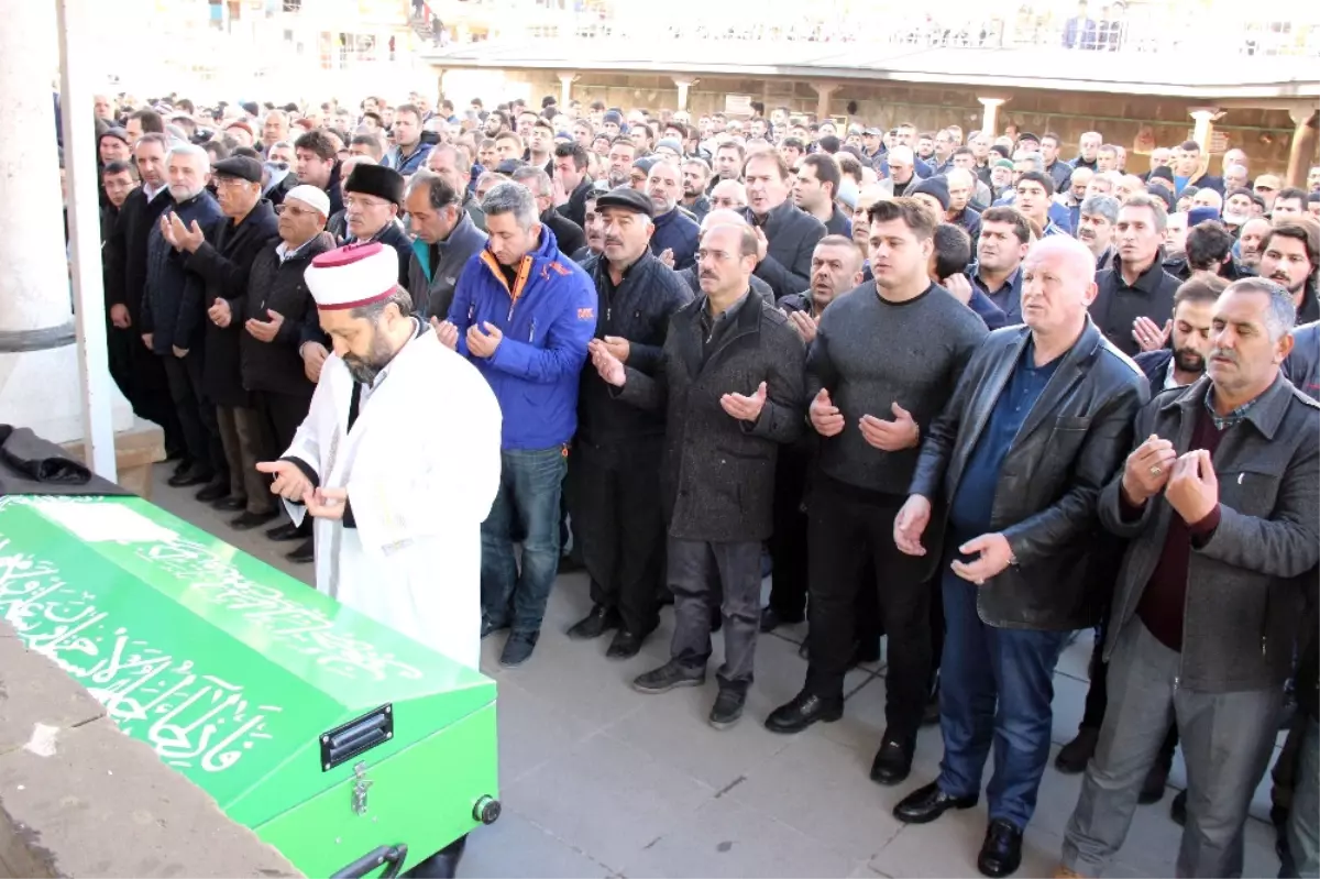 Rıza Kayaalp'in Dedesi Son Yolculuğuna Uğurlandı