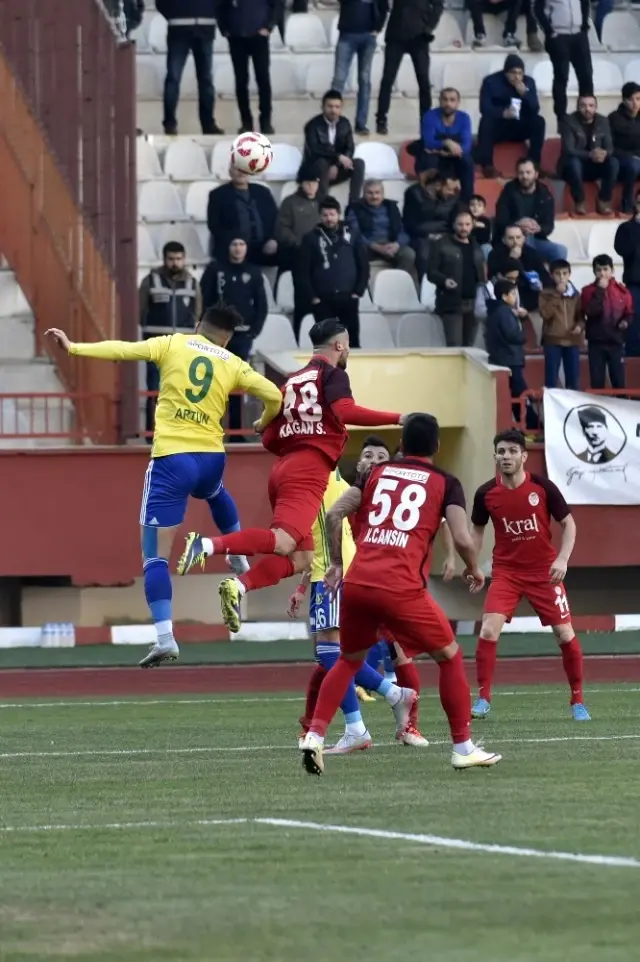 Tff 2.lig: Gümüşhanespor: 1 - Şanlıurfaspor: 0 (Maç Sonucu) Tff 2.lig: Gümüşhanespor: 1 - Şanlıurfaspor: 0 (Maç Sonucu)