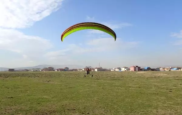 Engelliler Paramotorla Uçtu