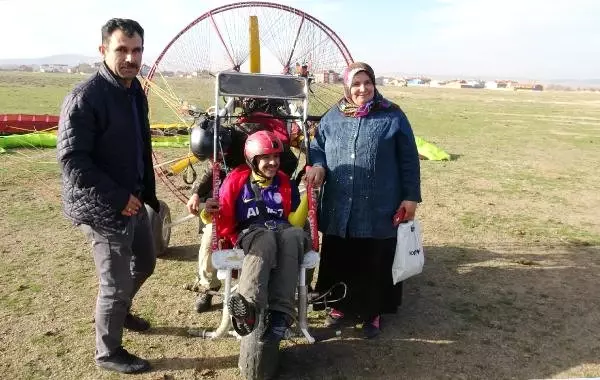 Engelliler Paramotorla Uçtu