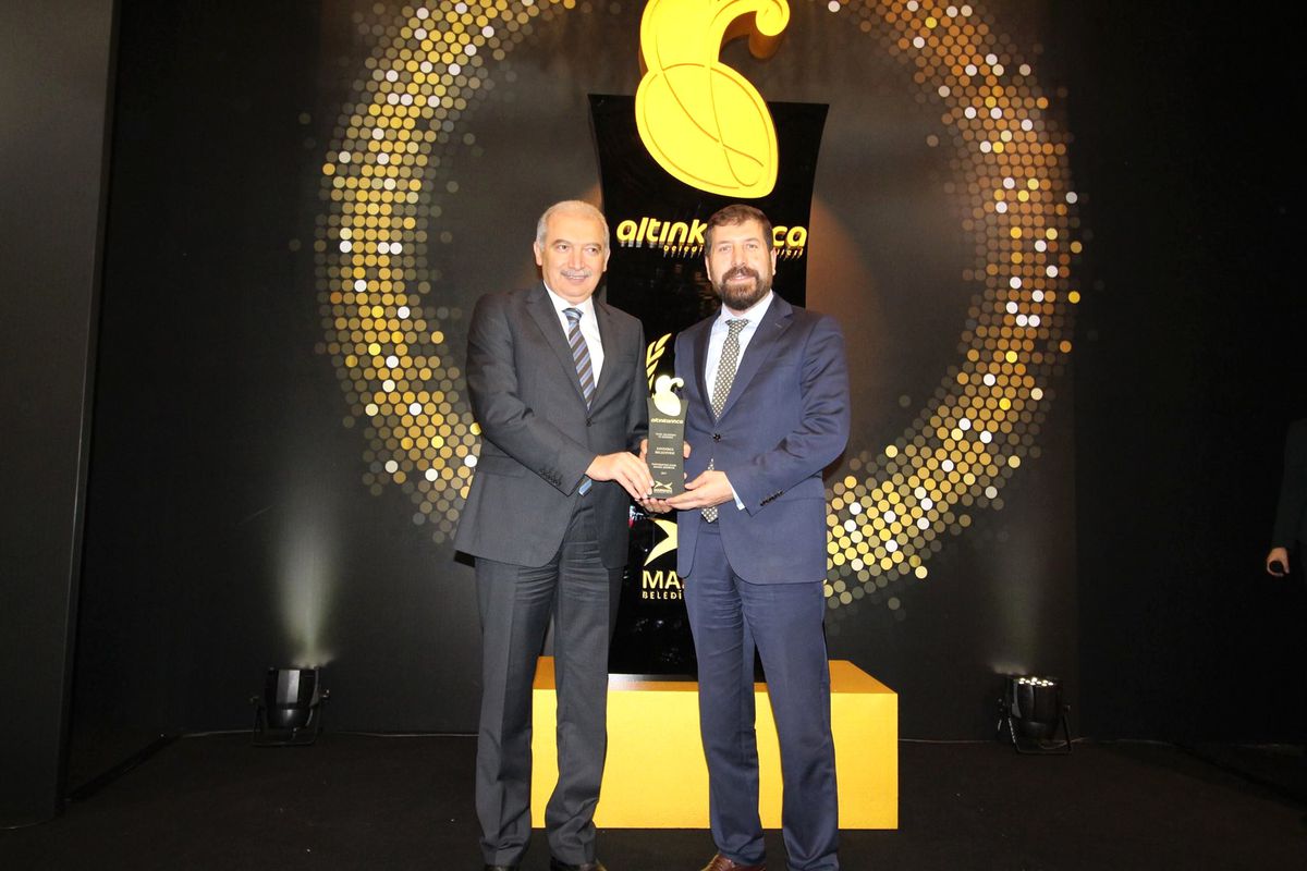 Sındırgı'ya Belediyeciliğin Oscar'ı Altın Karınca Ödülü