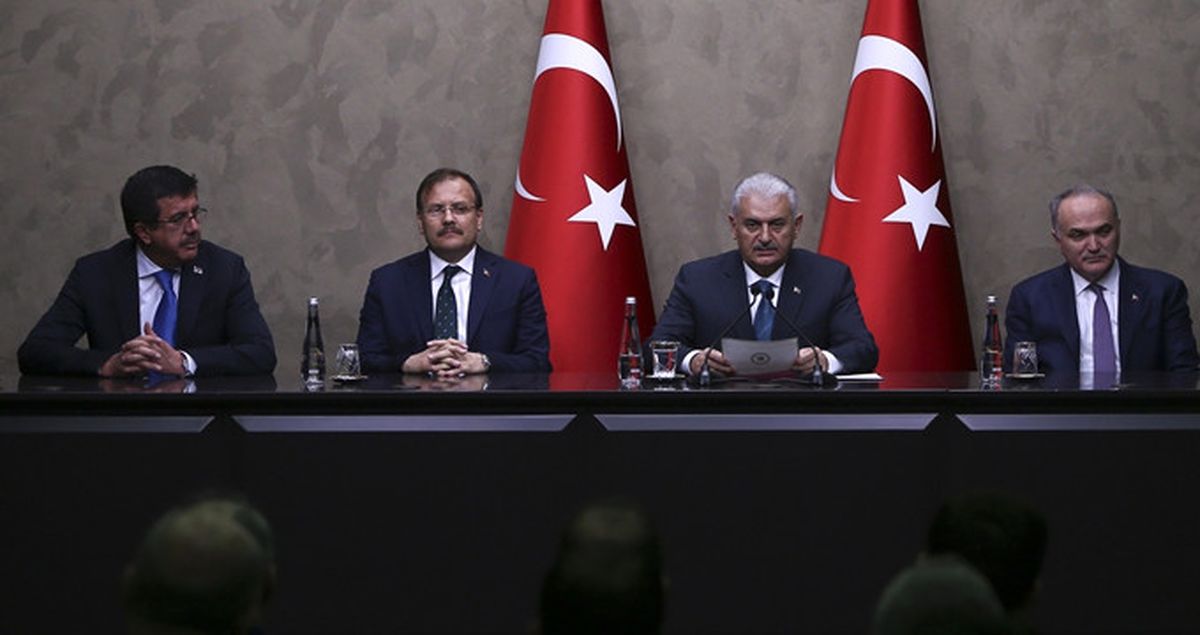 Başbakan'dan Taşeron Düzenlemesiyle İlgili Müjde: Sözleşmeler Süresiz Olacak