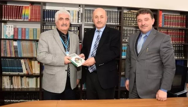 Vali Azizoğlu: 'Geleceğimiz Sizlere Emanet' Vali Azizoğlu: 'Geleceğimiz Sizlere Emanet'