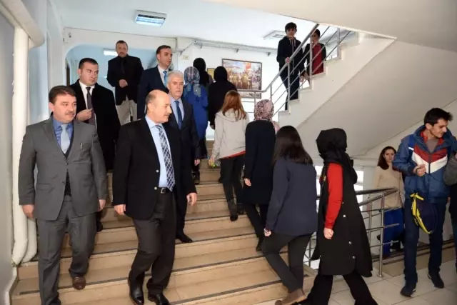 Vali Azizoğlu: 'Geleceğimiz Sizlere Emanet' Vali Azizoğlu: 'Geleceğimiz Sizlere Emanet'