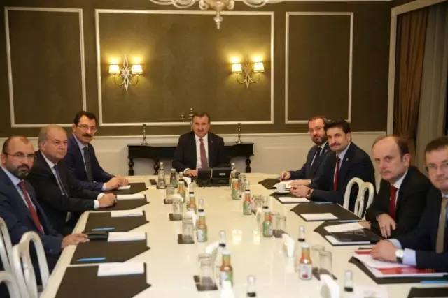 Başkan Toçoğlu ve Milletvekillerinden Spor Bakanı Ak'a Ziyaret Başkan Toçoğlu ve Milletvekillerinden Spor Bakanı Ak'a Ziyaret