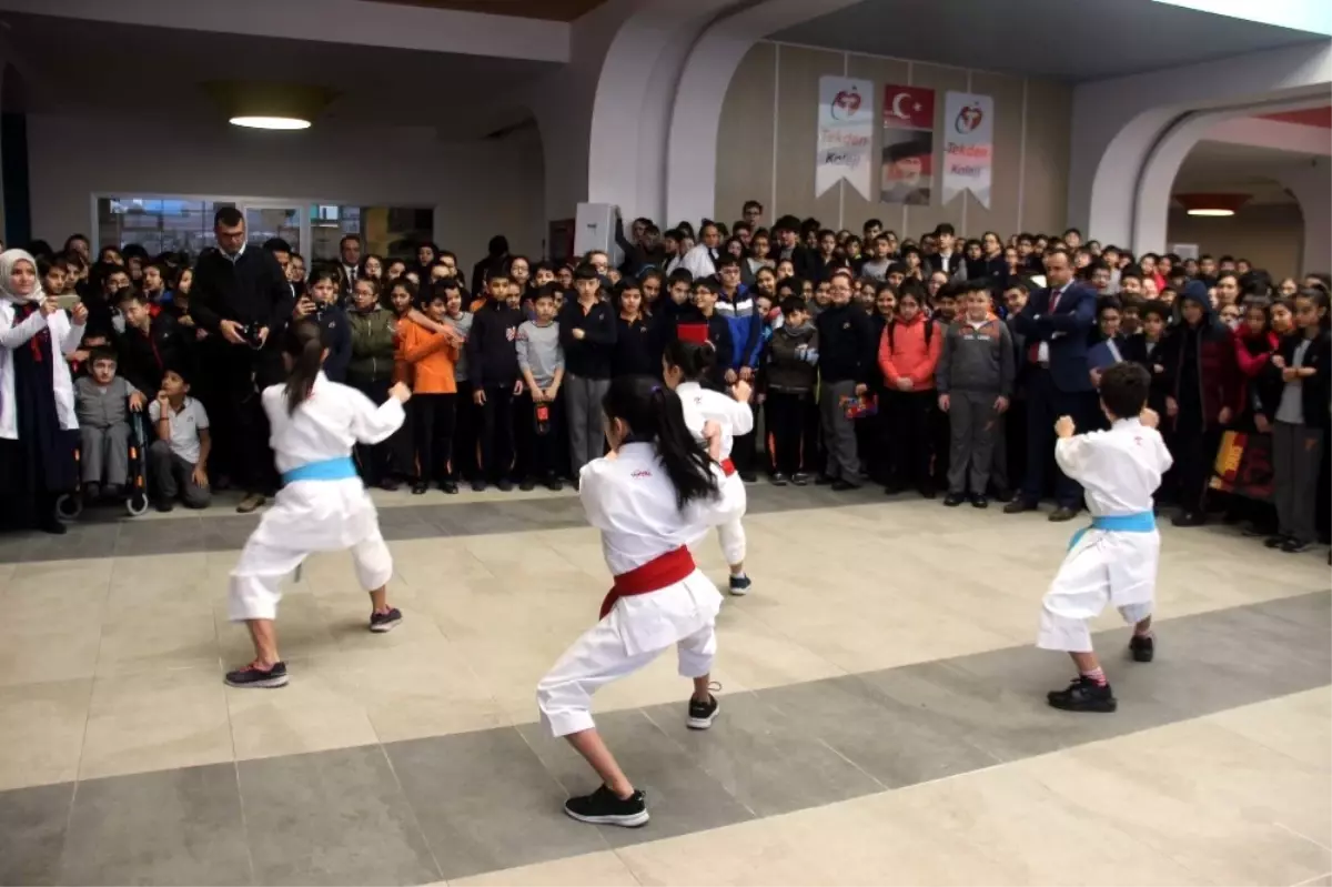 Tekden Ortaokulu Öğrencileri Aksaray'dan Başarıyla Döndü