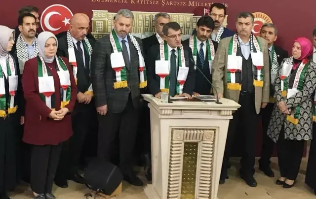 Ak Partili Turan: