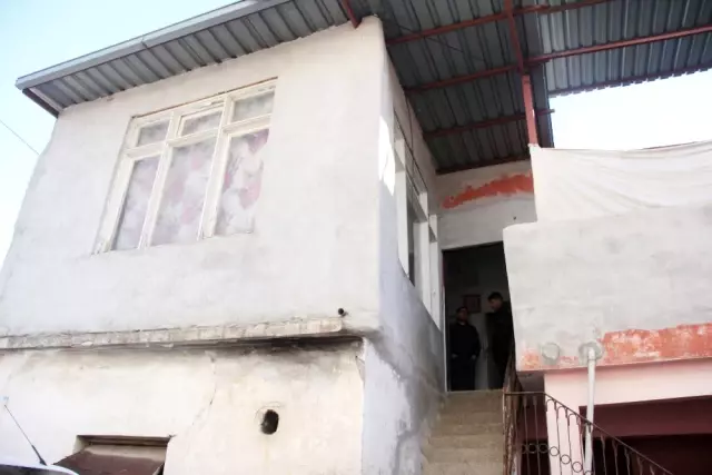 Anne ve Oğlu Karbonmonoksit Kurbanı Anne ve Oğlu Karbonmonoksit Kurbanı