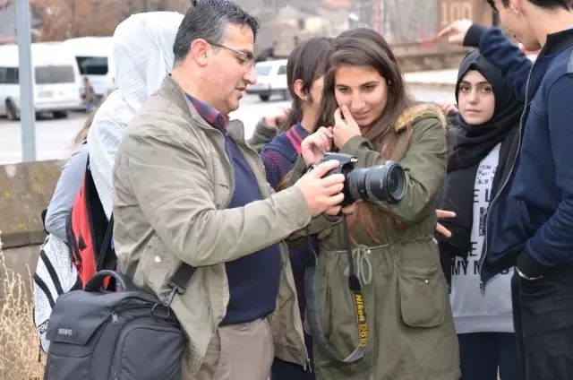 Fotoğraf Sanatçıları, Öğrencilerle Bir Araya Geldi