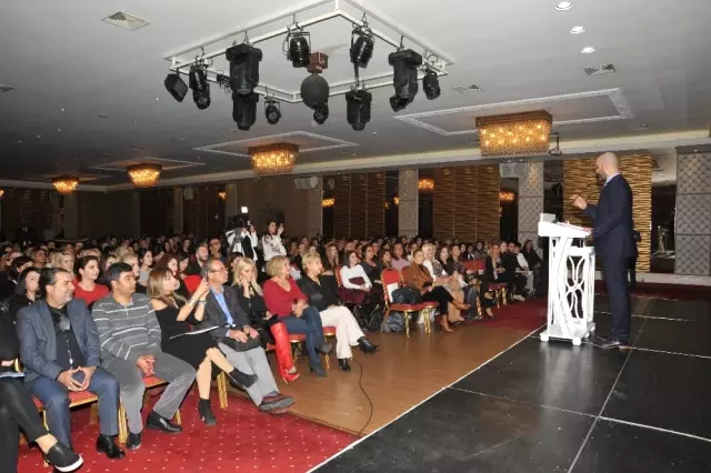 Güzellik Uzmanları, Lazer Epilasyon ve Kalıcı Makyaj Eğitim Semineri'nde Güzellik Uzmanları, Lazer Epilasyon ve Kalıcı Makyaj Eğitim Semineri'nde