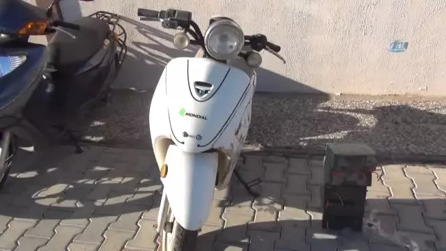 Motosiklet Çetesi İşbaşında Yakalandı Motosiklet Çetesi İşbaşında Yakalandı