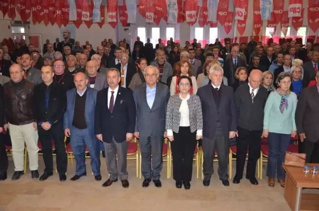 Soma CHP'de Elbinsoy Güven Tazeledi Soma CHP'de Elbinsoy Güven Tazeledi