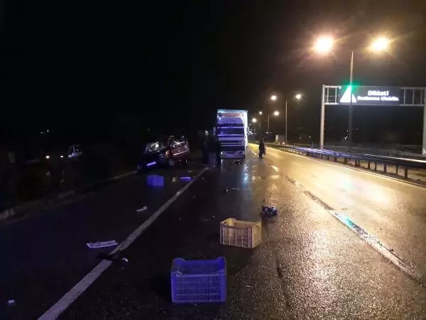 Ters Şeride Giren Hafif Ticari Araç Tır'a Çarptı: 1 Ölü