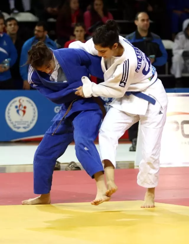 Türkiye Büyükler Ferdi Judo Şampiyonası Antalya'da Başladı