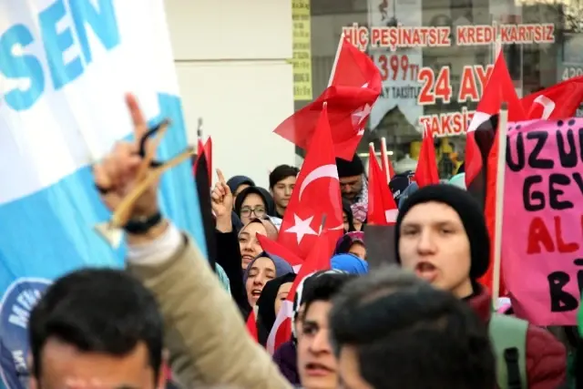 Amerika'nın Kudüs Kararına Kütahya'dan Tepki Amerika'nın Kudüs Kararına Kütahya'dan Tepki