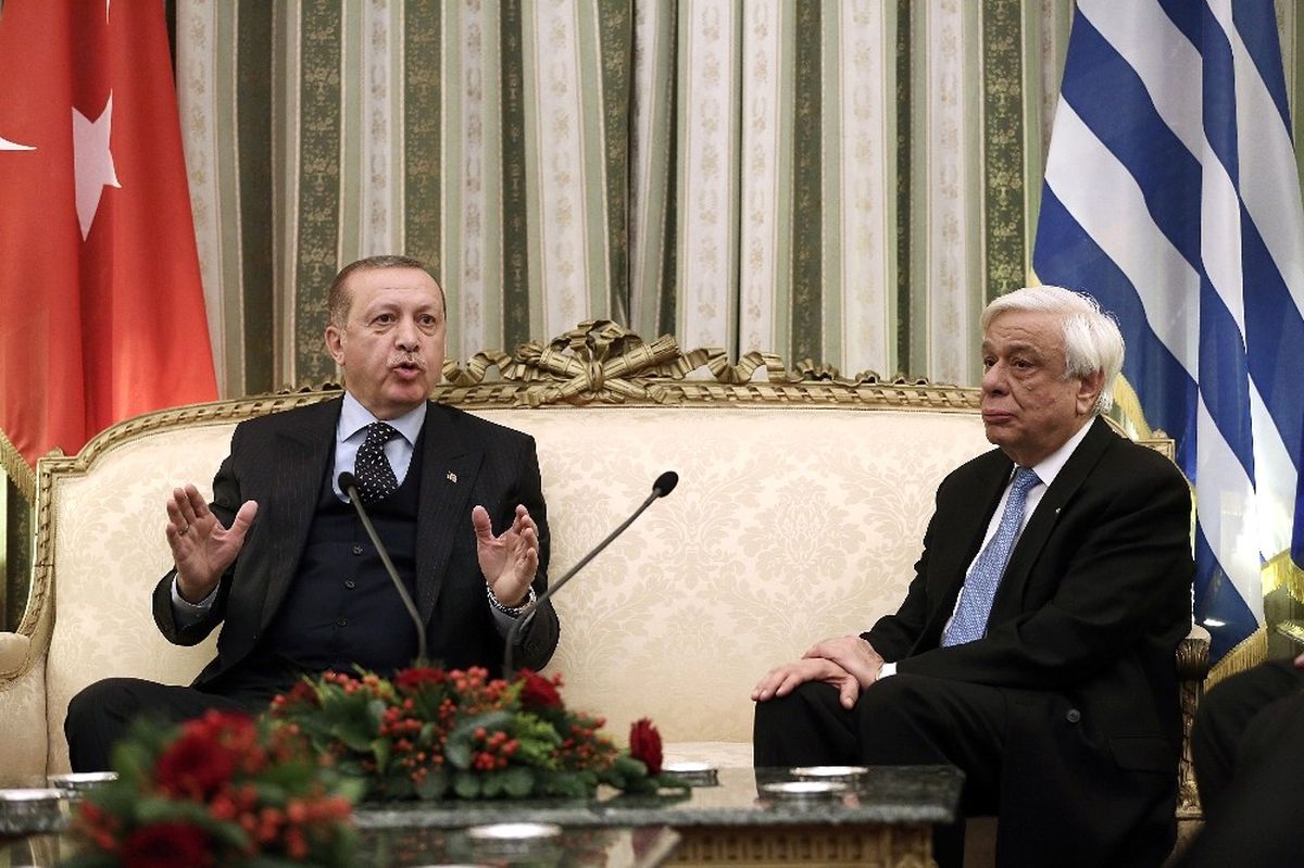 İngiliz Basını: 'Erdoğan, Yunan Cumhurbaşkanını Şaşırttı'