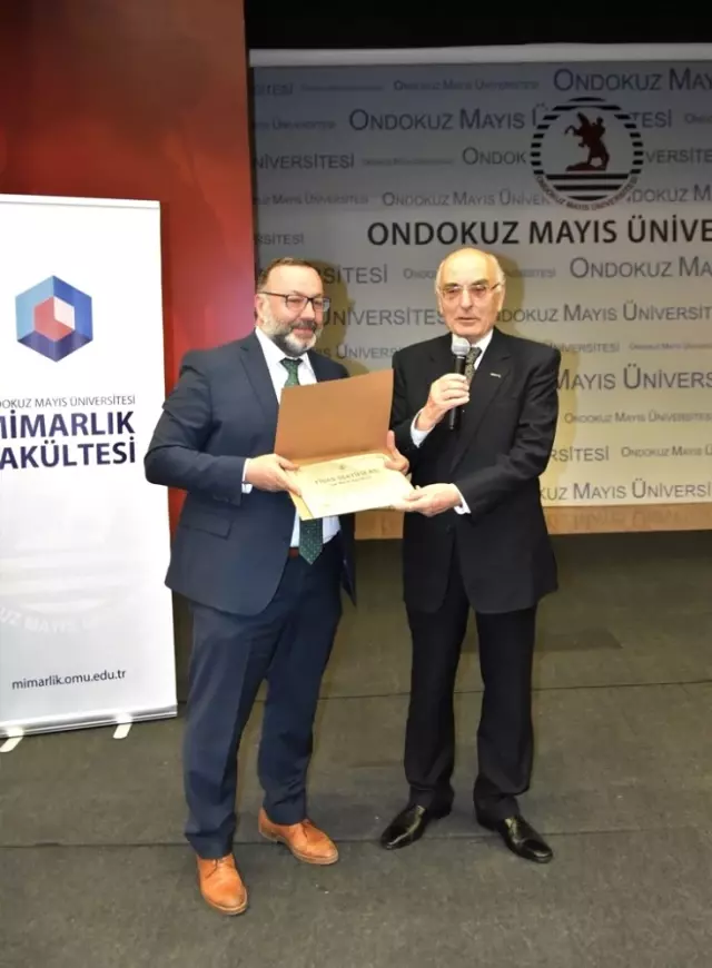 Keleş: 'Ekosistemi Koruyarak Kentleşmeliyiz' Keleş: 'Ekosistemi Koruyarak Kentleşmeliyiz'