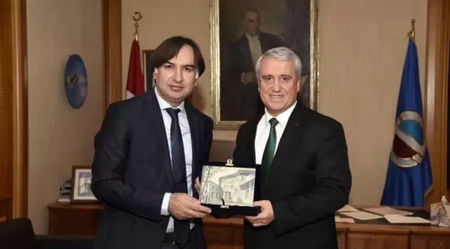 Ytb Başkan Yardımcısı Tömer Konusunda Rektör Gündoğan ile Görüştü