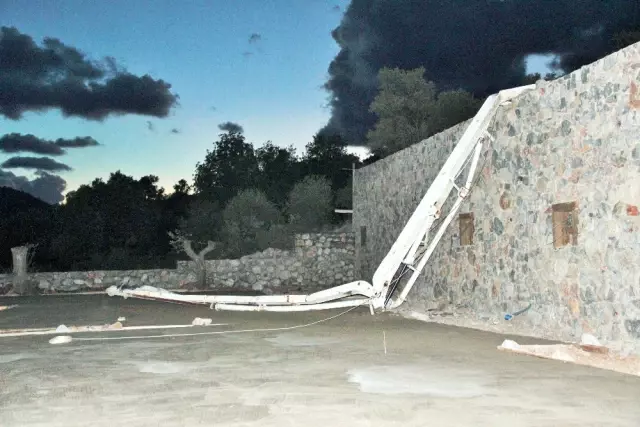 23 Yaşındaki İşçi, Beton Mikserinin Altında Kalarak Can Verdi 23 Yaşındaki İşçi, Beton Mikserinin Altında Kalarak Can Verdi