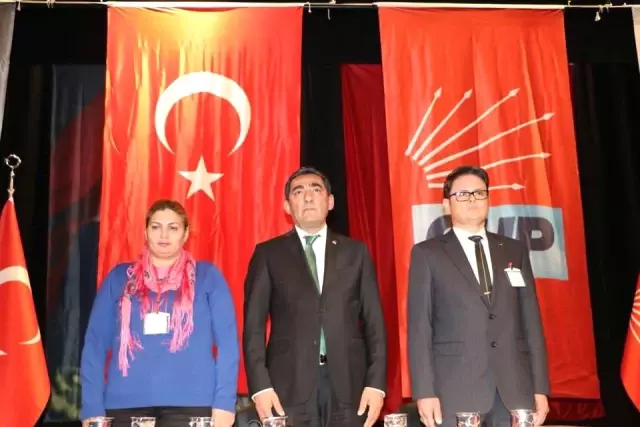CHP Kozan İlçe Başkanlığı Olağan Kongresi'nde Erkan Karaoğlu Güven Tazeledi