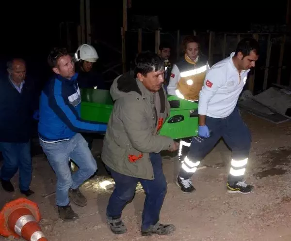 Devrilen Beton Pompasının Altında Kalan İşçi Öldü Devrilen Beton Pompasının Altında Kalan İşçi Öldü