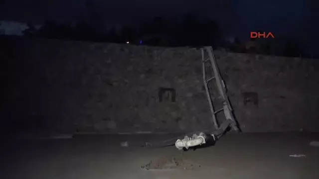 Muğla Devrilen Beton Pompasının Altında Kalan İşçi Öldü Muğla Devrilen Beton Pompasının Altında Kalan İşçi Öldü