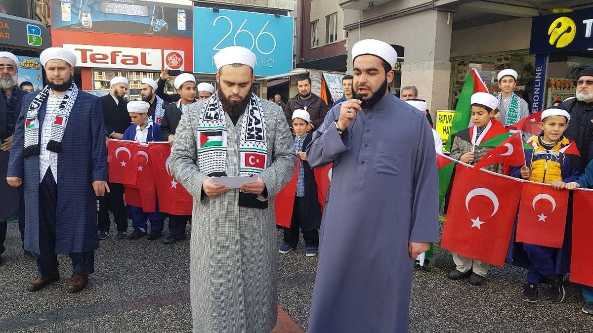 Uluçınar Derneği'nden 'Kudüs' Protestosu