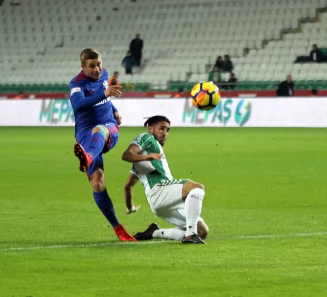 Atiker Konyaspor İlk Yarıyı Önde Kapattı Atiker Konyaspor İlk Yarıyı Önde Kapattı