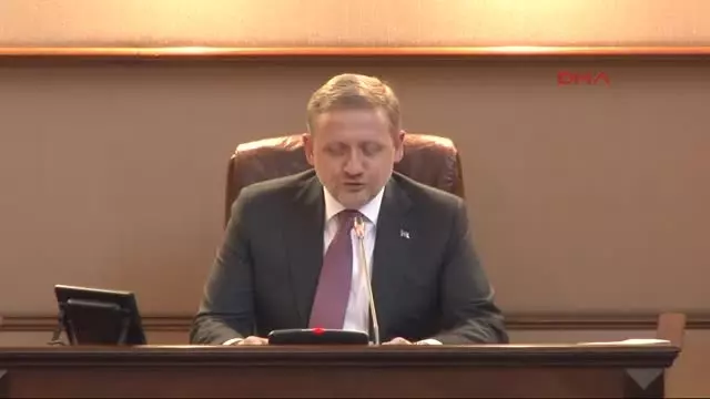 İbb'nin Aralık Ayı Oturumu CHP'li Üyelerin Protestosu ile Başladı
