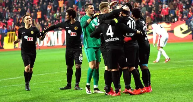 Eskişehirspor, Sahasında Gaziantepspor'a Patladı: 7-0