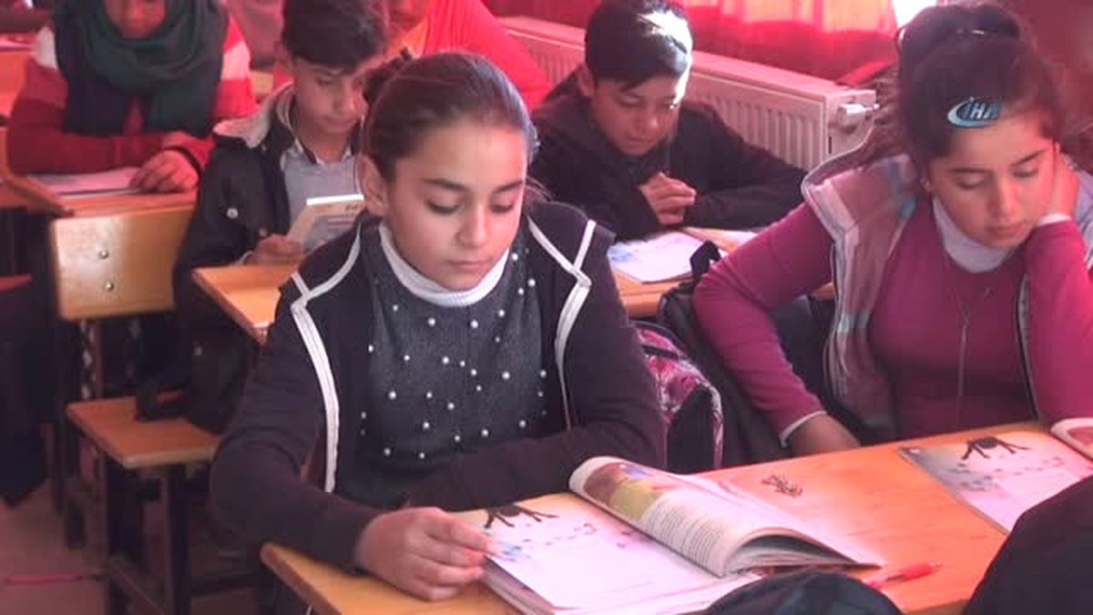 Bağış Yaparken Yazdığı Notla Herkesi Duygulandıran Öğrenci Bulundu