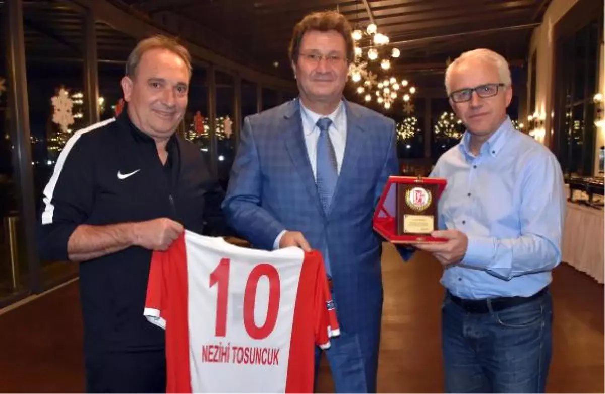 Balıkesirspor'dan Eski Futbolcularına Jest